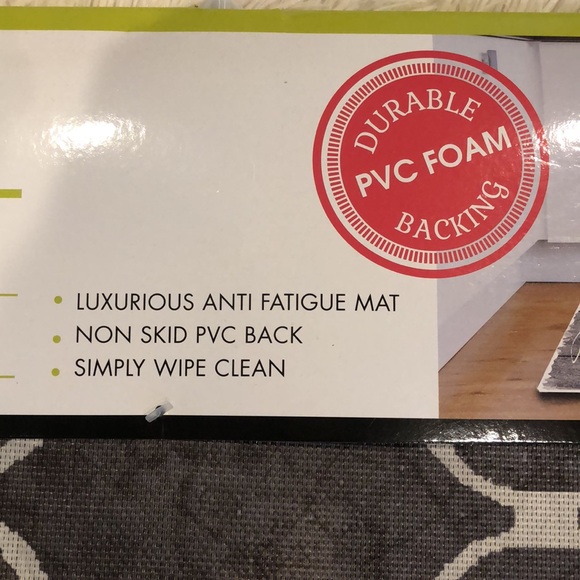 NWT. Bloomfield Comfort Kitchen Mat. Anti fatigue mat. Non skid PVC back. - Picture 5 of 7